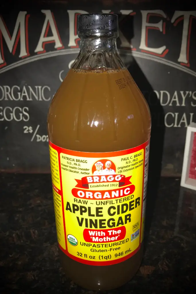 ACV WILL KILL BACTERIA AND HELP PREVENT ALGAE FROM GROWING IN YOUR CHICKEN WATERER.